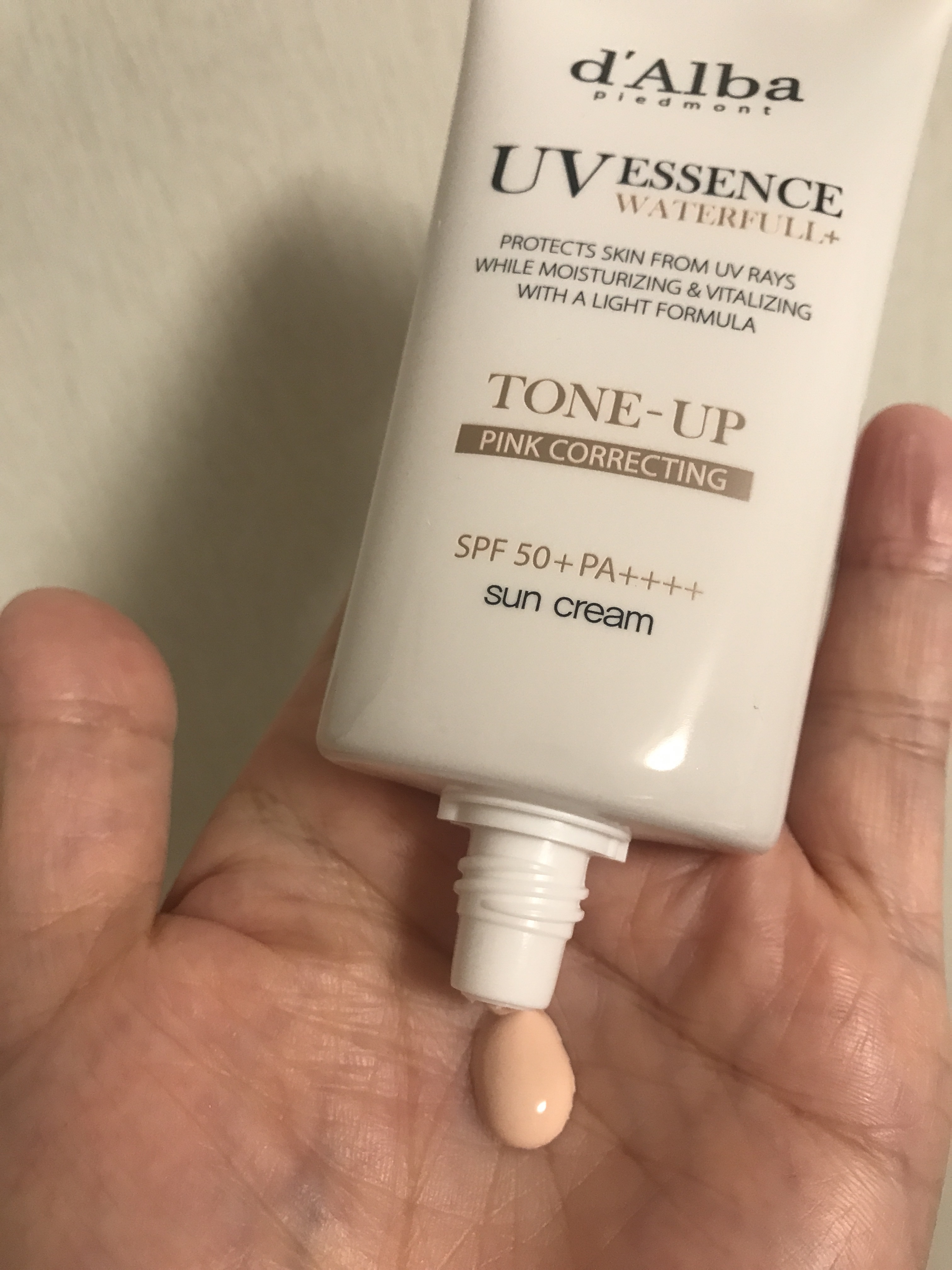 ウォータフルトーンアップサンクリーム/ダルバ/日焼け止めクリームを使ったクチコミ（1枚目）