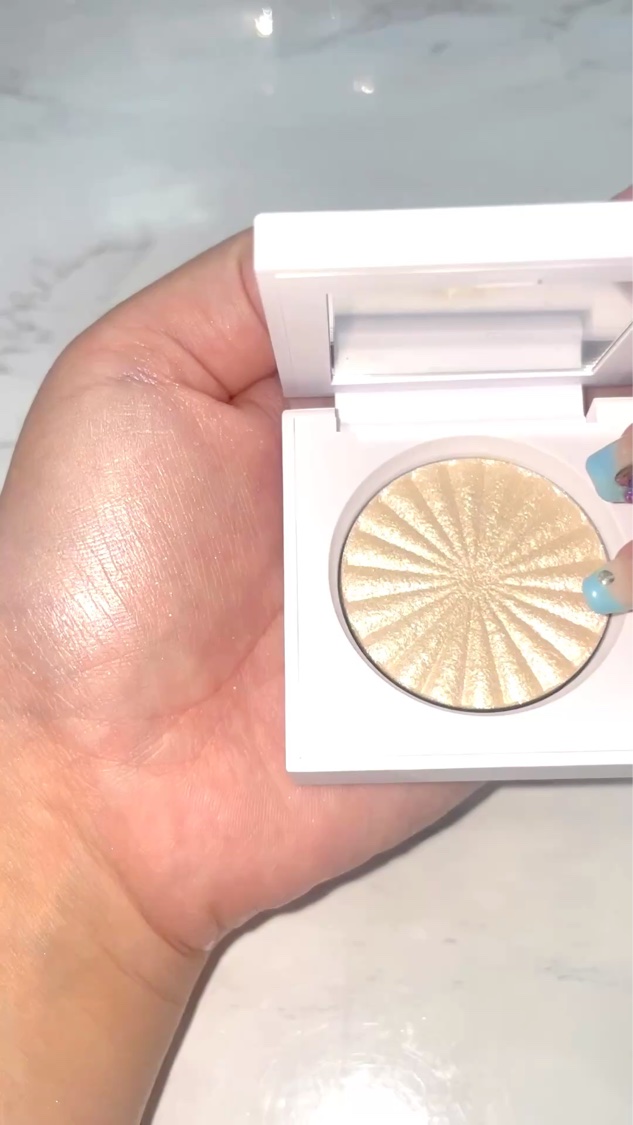 OFRA mini Highlighter/Ofra Cosmetics/パウダーハイライトの動画クチコミ2つ目