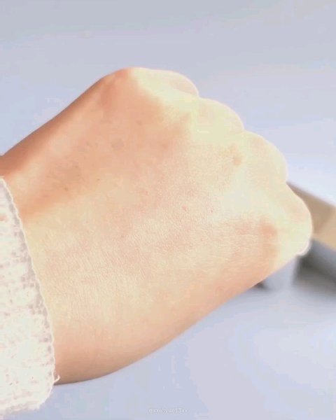 シカオルセラセラム/ISOI/ブースター・導入液の動画クチコミ2つ目