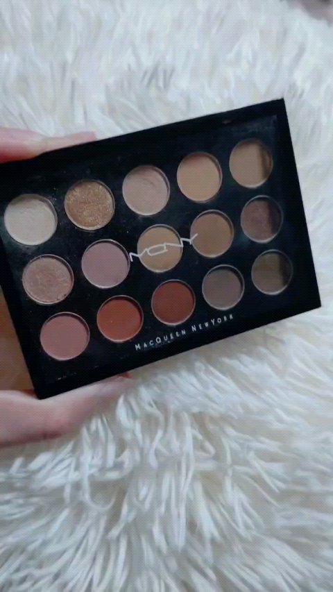 1001トーンオントーンシャドウパレット/MACQUEEN NEWYORK/アイシャドウパレットを使ったクチコミ（1枚目）