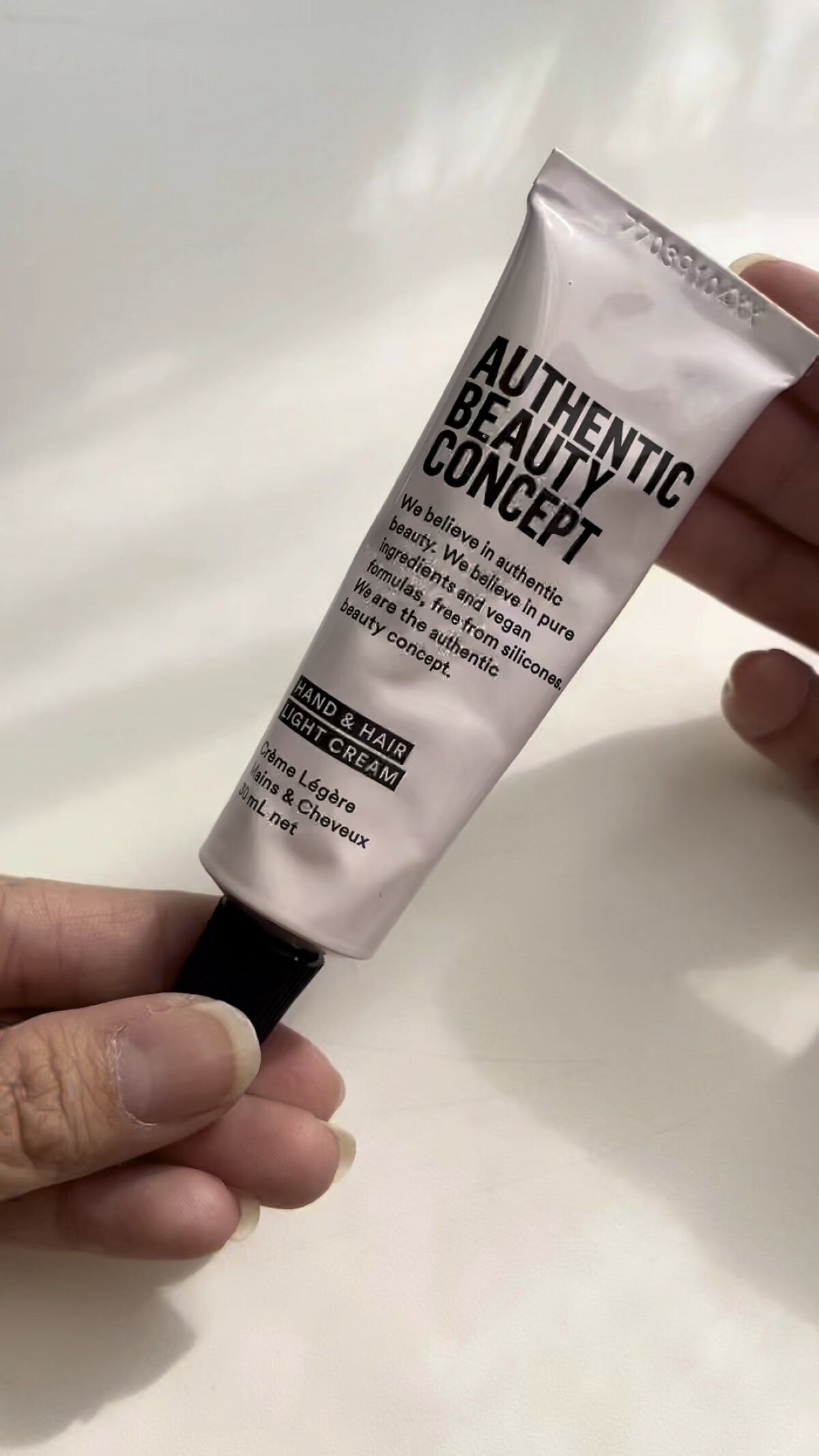 ハンド＆ヘア ライトセラム/AUTHENTIC BEAUTY CONCEPT/ハンドクリームを使ったクチコミ（1枚目）