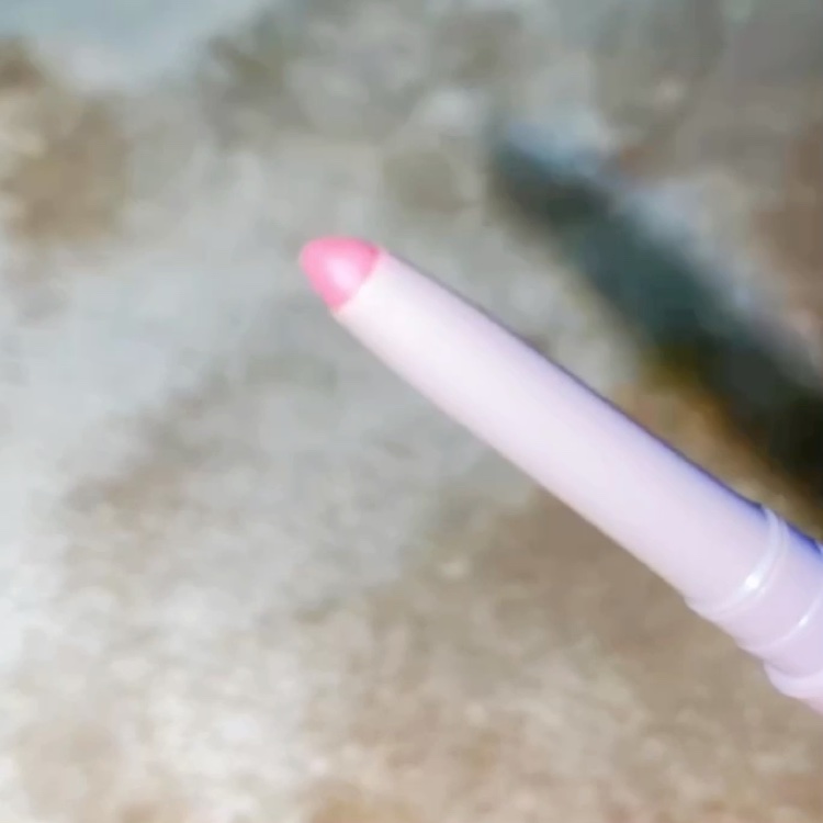 マルチフィットライナー/Ririmew/ペンシルアイライナーの動画クチコミ2つ目