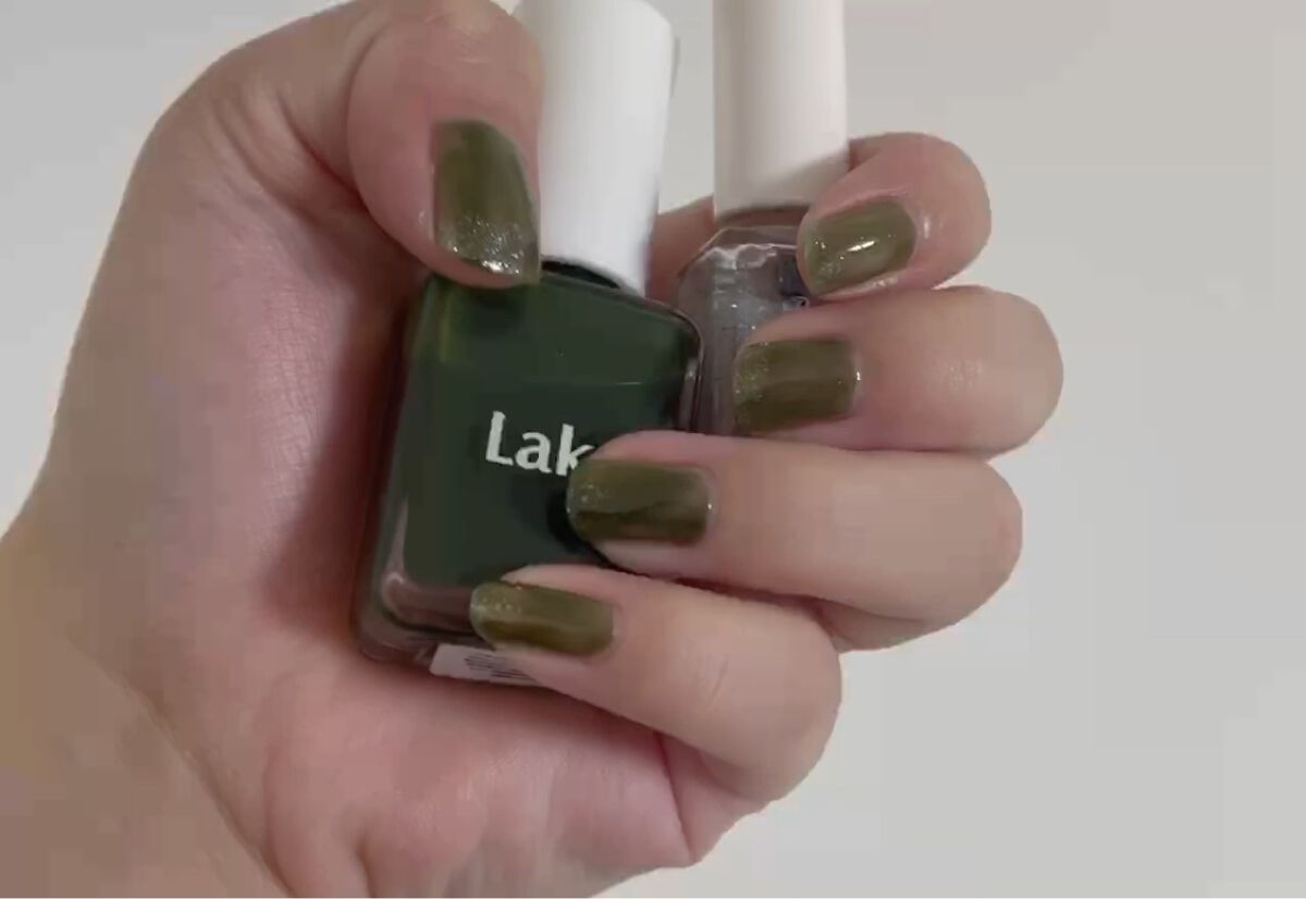 グラッシーネイルカラー/Laka/マニキュアの動画クチコミ1つ目