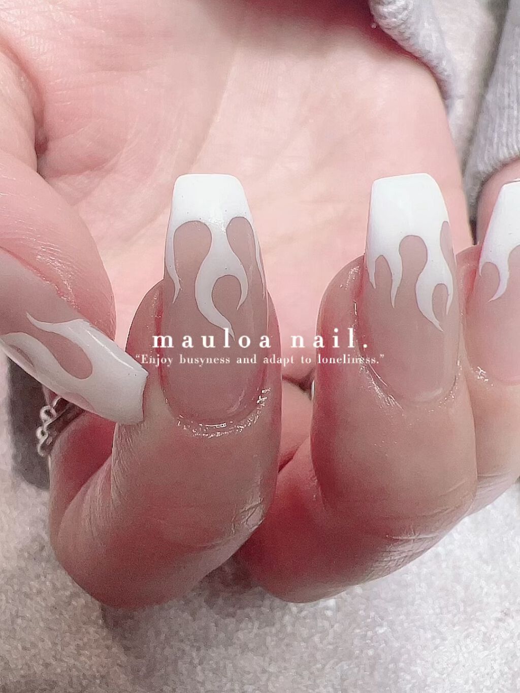 #ヌーディーネイル,#ネイル,#アートネイル,#春ネイル,#ラメネイル,#ファイアーネイル,#炎ネイル,#ワンカラーネイル,#ミラーネイル,#手書きアートネイル,#ハートネイル,#パーツネイル,#ベージュネイル,#シンプルネイル,#冬ネイル,#天王寺ネイルのネイルデザイン