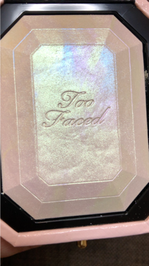 ダイヤモンドライト ハイライター ブラシ/Too Faced/メイクブラシを使ったクチコミ(2枚目)