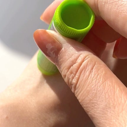 マジック オーガニックリップバーム/ドクターブロナー/リップバームを使ったクチコミ(2枚目)