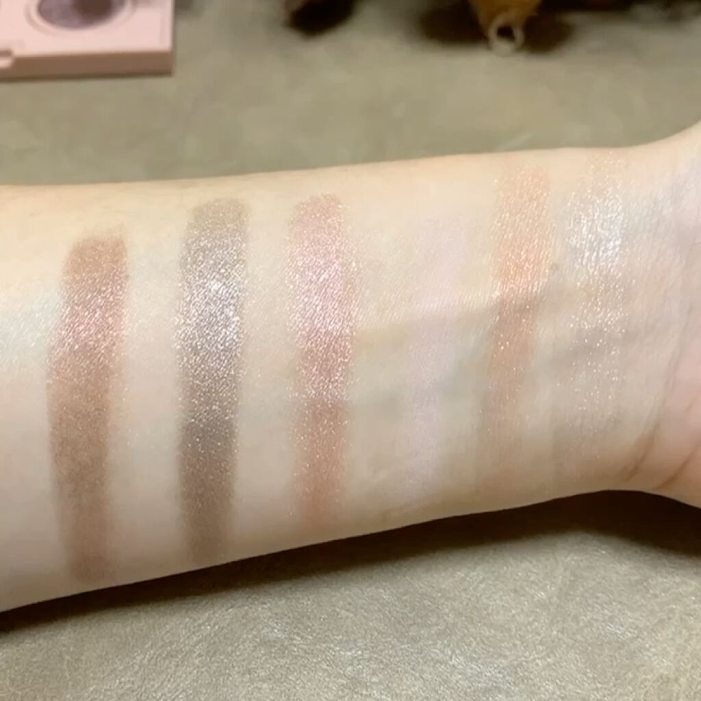 プリマ バレリーナ ミニ アイシャドウ パレット/ローラ メルシエ/アイシャドウパレットの動画クチコミ5つ目