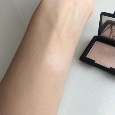 NARS ハイライティングパウダーのクチコミ「


▶︎▶︎NARSハイライティングパウダー5220



NARSのハイライティングパウダ.....」（3枚目）