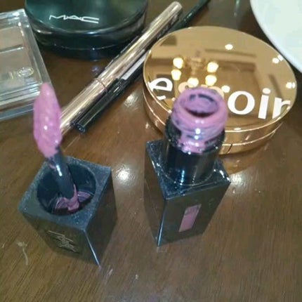 ルージュ ピュールクチュール ヴェルニ ヴィニルクリーム/YVES SAINT LAURENT BEAUTE/口紅を使ったクチコミ(2枚目)