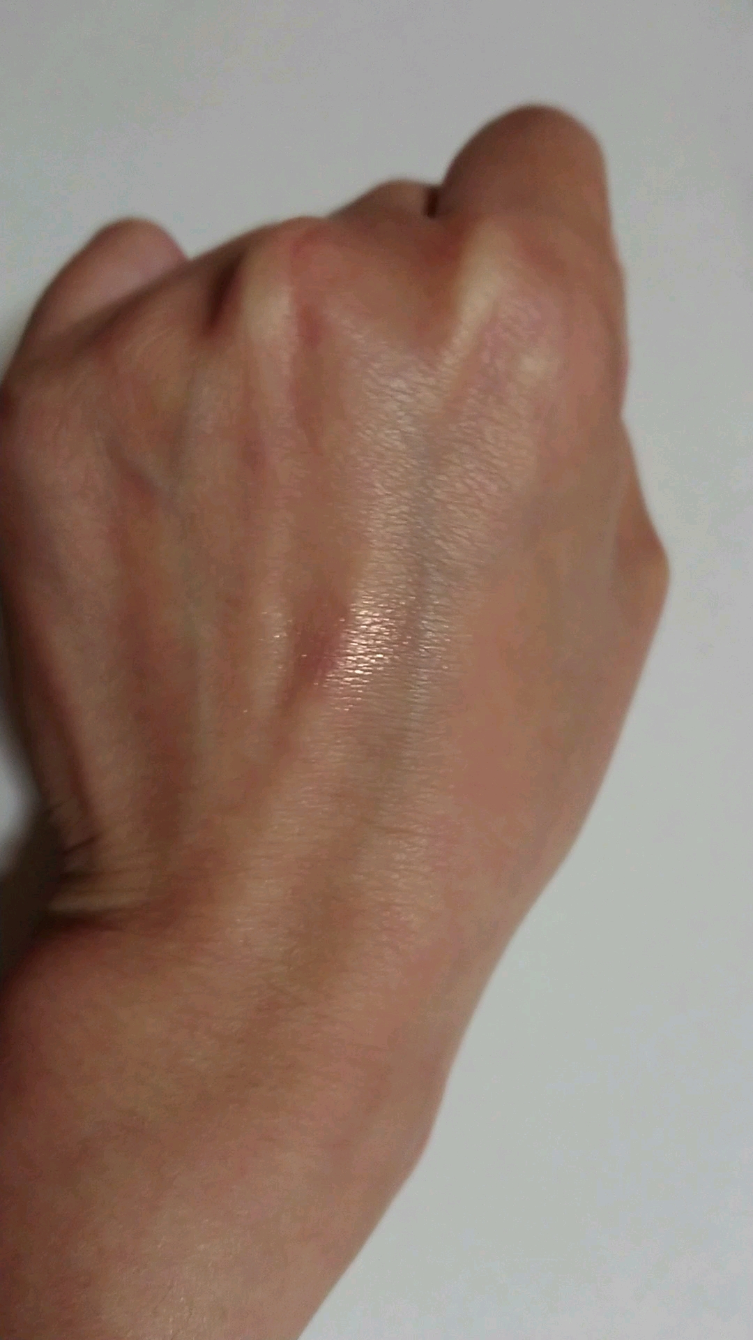 ショウモノグロス/Dior/単色アイシャドウを使ったクチコミ（2枚目）