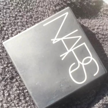 ライトリフレクティングセッティングパウダー　プレスト　N/NARS/プレストパウダーの動画クチコミ5つ目