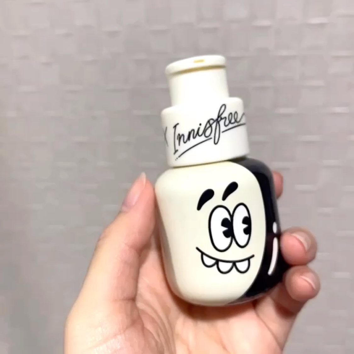 レチノール　シカ　リペア　セラム/innisfree/美容液の動画クチコミ2つ目