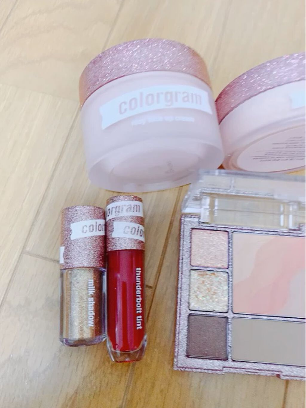 ミルクブリングシャドウ/Colorgram/リキッドアイシャドウを使ったクチコミ（1枚目）