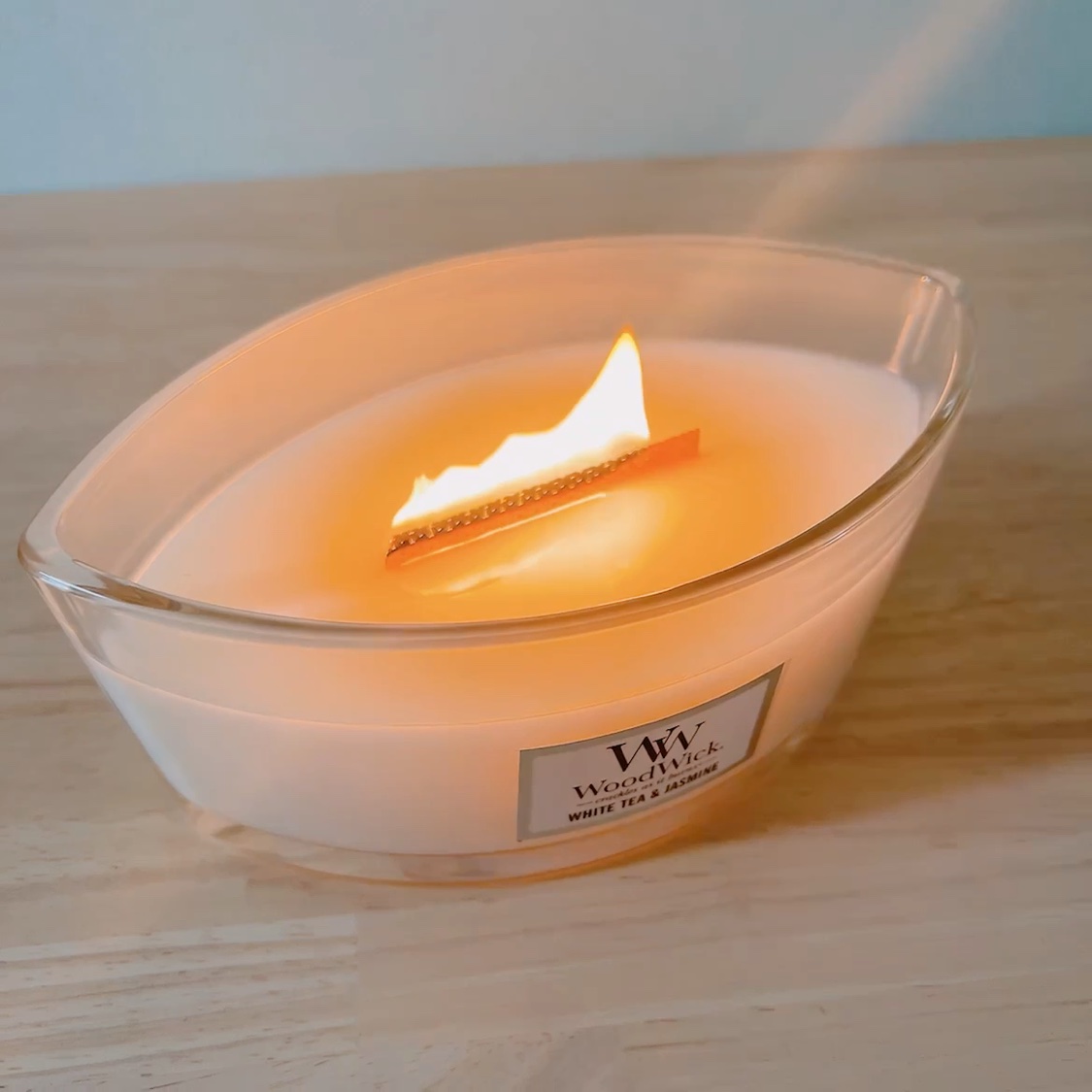 Wood Wick ホワイトティー&ジャスミン/Wood Wick/アロマキャンドルを使ったクチコミ（3枚目）