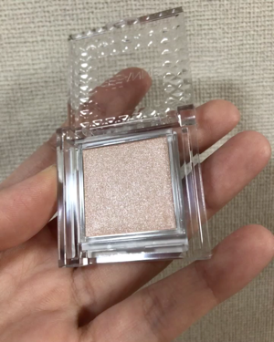 シングルカラーアイシャドウ/CEZANNE/単色アイシャドウを使ったクチコミ（2枚目）