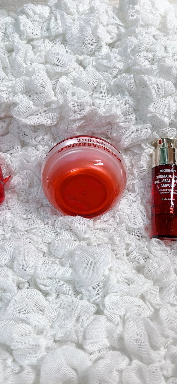 シューマジショットゴールド糸リフティングアンプル/MEDITHERAPY/美容液を使ったクチコミ（1枚目）
