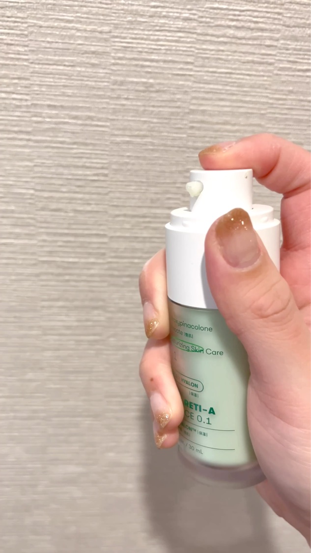 VTシカレチA エッセンス0.1　使い切り

コストコで購入。単品と詰め替え1本入りのセット。

初めてのレチノールだったから米粒スタート。
今では2プッシュ。肌荒れなし。

◯使い切った感想
ニキビ全然できなくなった！顎とか眉間にたまーに