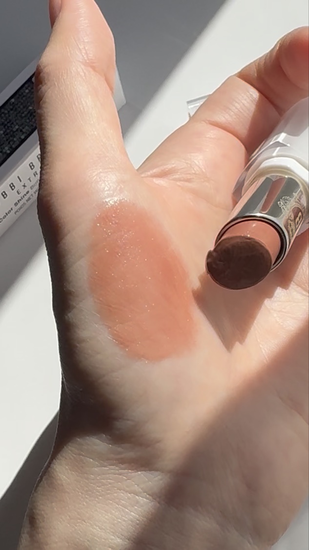 エクストラ カラー シャイン/BOBBI BROWN/口紅の動画クチコミ2つ目