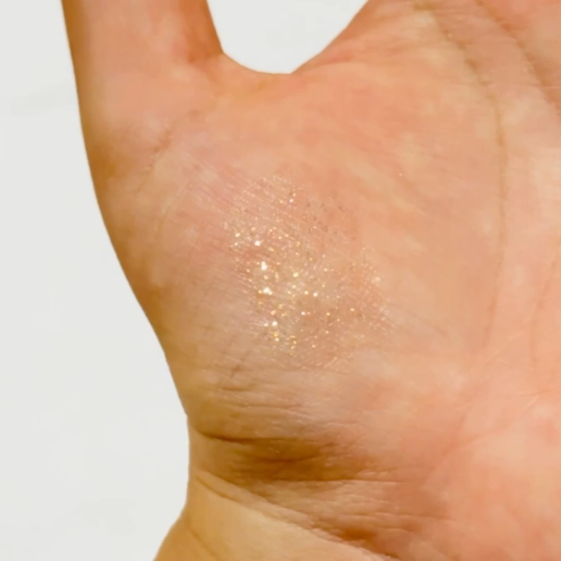 ティアグリッジー/フォレンコス/ジェル・クリームアイシャドウの動画クチコミ1つ目