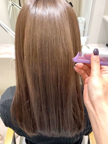 【ミネコラ髪質改善トリートメント】

最近話題の水素トリートメント“ミネコラ”‼️
憧れのサラサラ髪はミネコラトリートメントで
髪質改善🌸

従来のトリートメントは
シリコントリートメントで、髪の毛の表