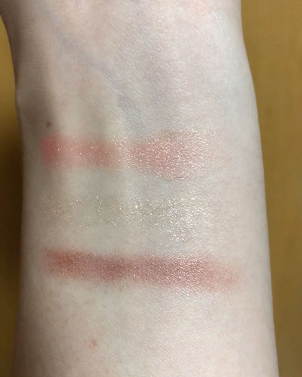 トリオ ブリック パレット＜ピュア グロウ＞/Dior/アイシャドウパレットを使ったクチコミ（2枚目）