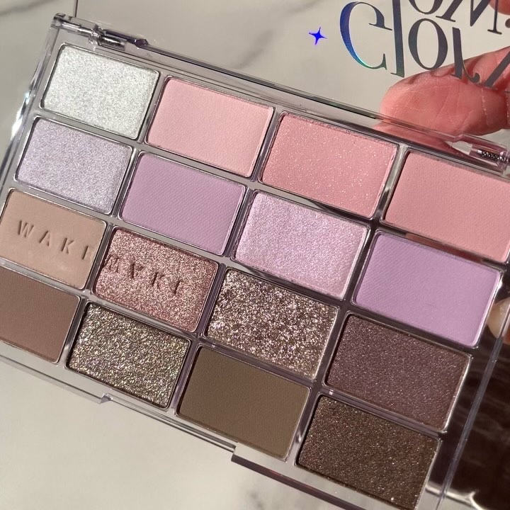 ソフトブラーリングアイパレット/wakemake/アイシャドウパレットを使ったクチコミ（3枚目）