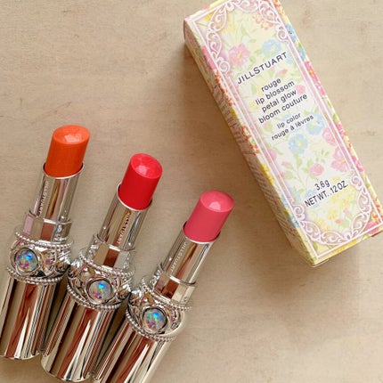 ルージュ リップブロッサム ペタルグロウ/JILL STUART/口紅の人気ショート動画