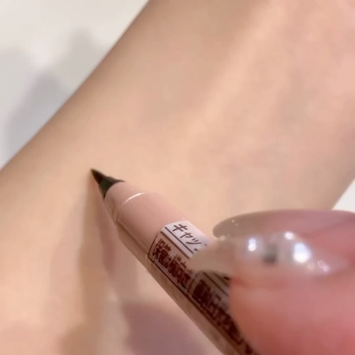 リキッドアイライナー ex/パラドゥ/リキッドアイライナーを使ったクチコミ（2枚目）