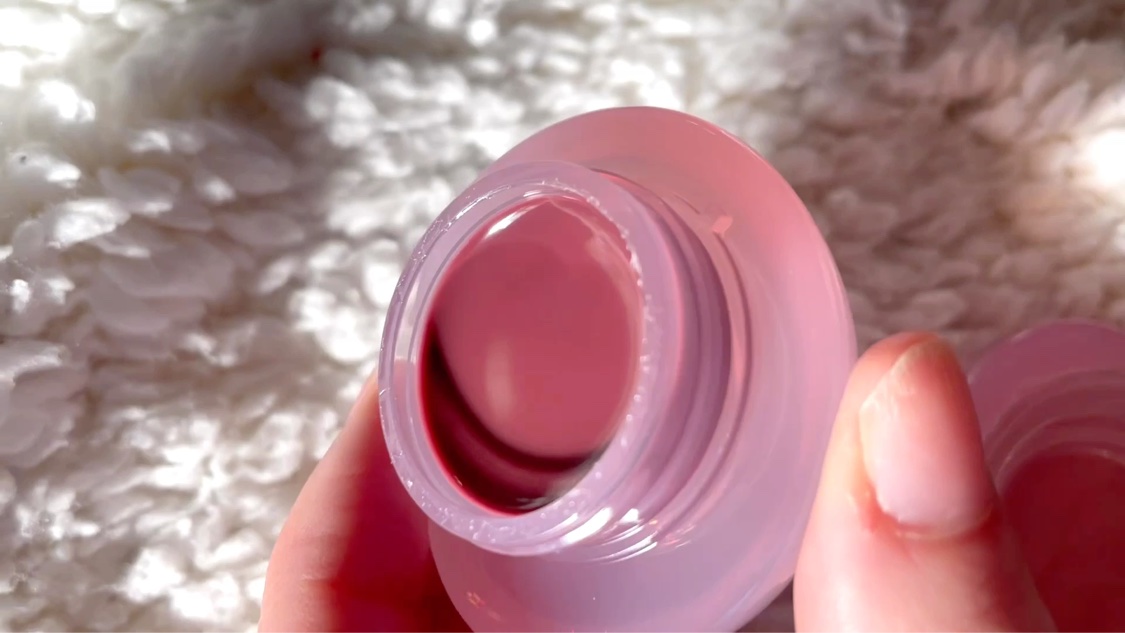 フィー リップアンドチーク グローイジェリーポット/fwee/リップグロスの動画クチコミ3つ目