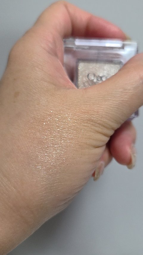 マルチカラーバリエーション スパークル SP08/チャコット・コスメティクス/単色アイシャドウを使ったクチコミ（2枚目）