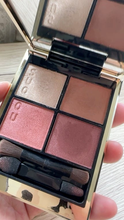 シグニチャー カラー アイズ/SUQQU/アイシャドウパレットの人気ショート動画