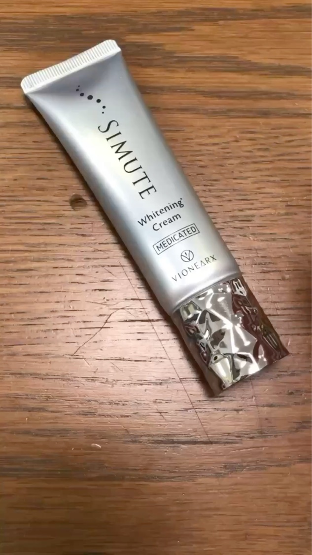 薬用ピュアホワイトクリーム/シミュート/フェイスクリームの動画クチコミ2つ目