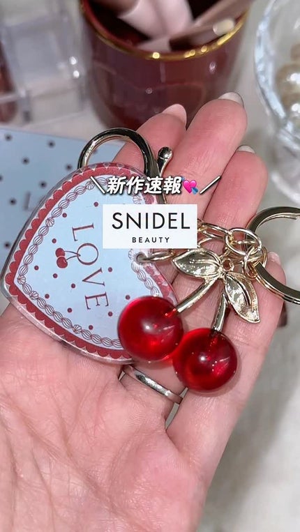 フェイススタイリスト n/SNIDEL BEAUTY/アイシャドウパレットの人気ショート動画