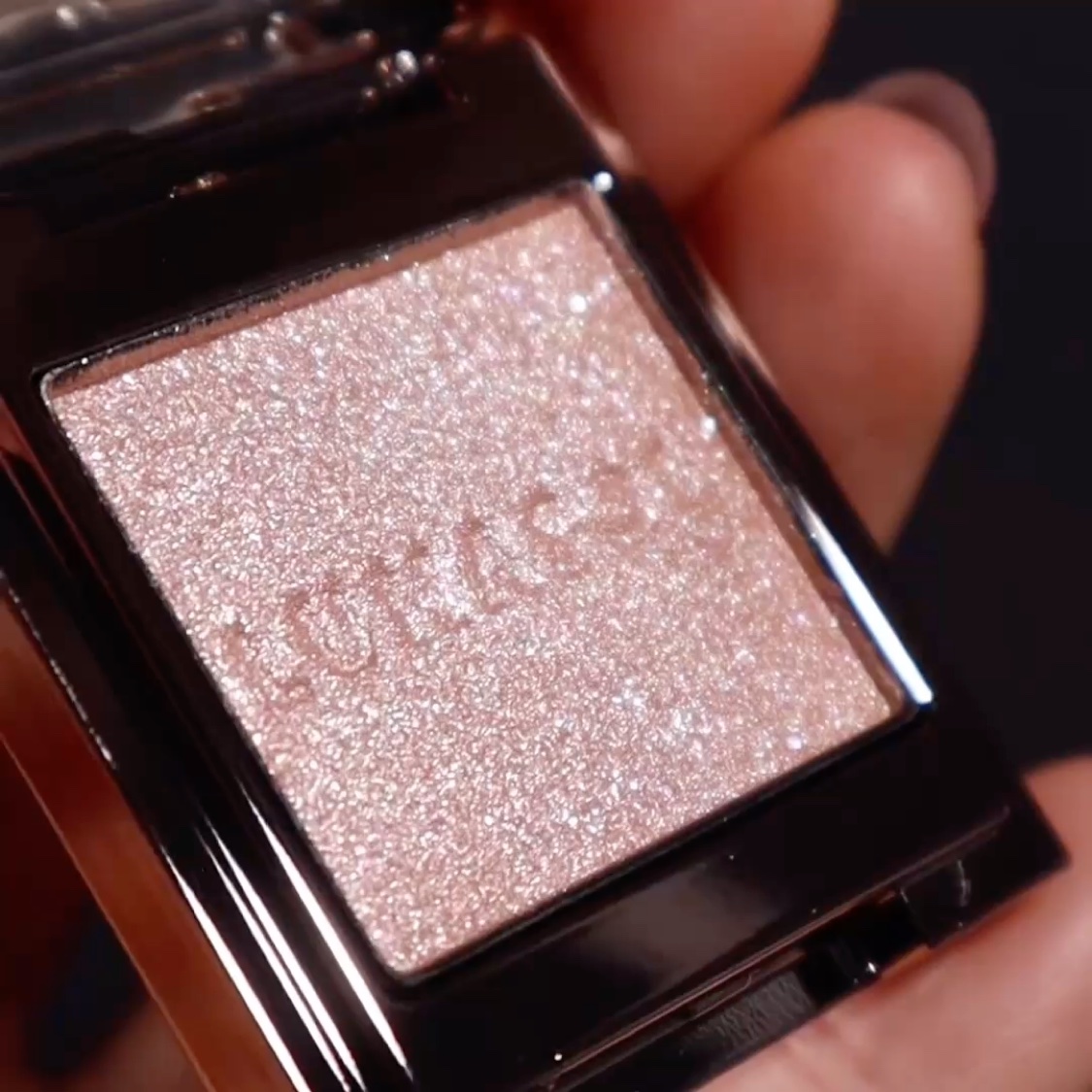 ルナソル モノアイカラーレーション/LUNASOL/単色アイシャドウを使ったクチコミ（3枚目）