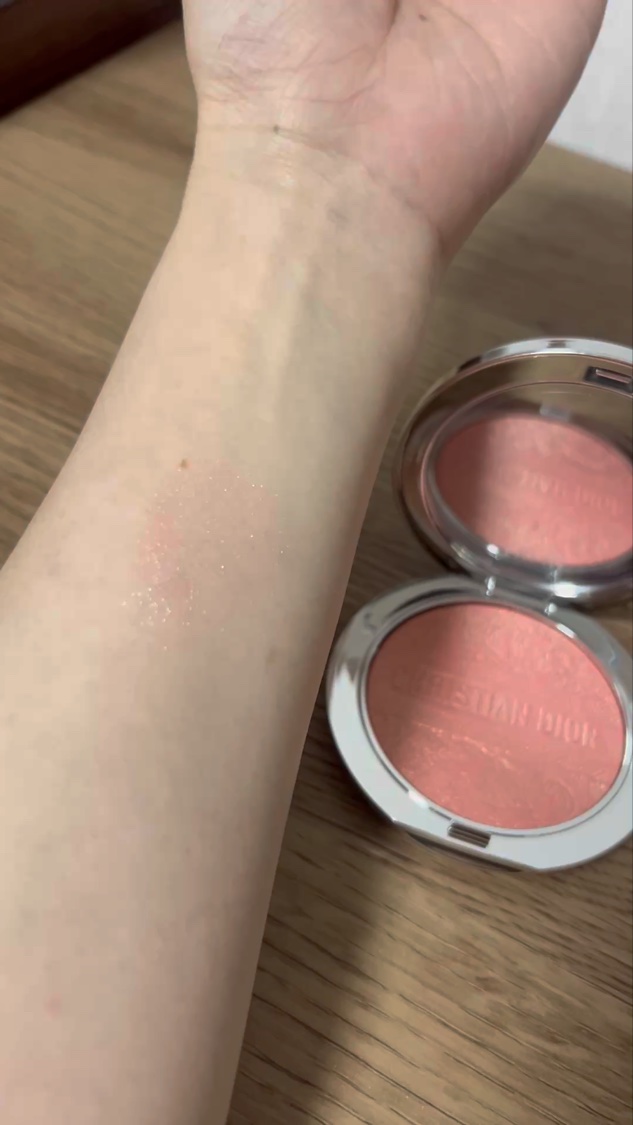 セラムフィット シャイニング トーンアップクリーム V1/ByUR/化粧下地を使ったクチコミ（3枚目）