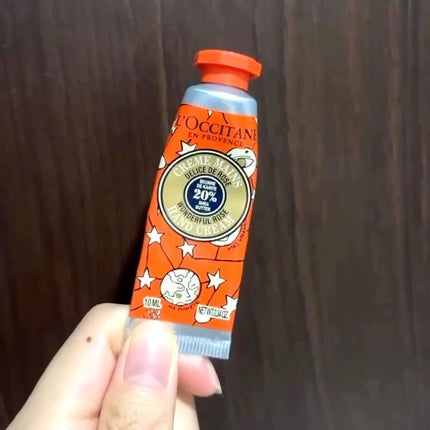 ジョイフルスター シア ハンドクリーム(ローズ)/L'OCCITANE/ハンドクリームを使ったクチコミ(1枚目)