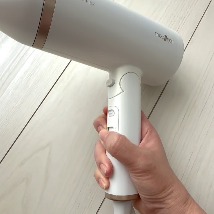 プリヴィレージュ　モッズ・ヘアドライヤー スムーズEX（MHD-1263）/mod's hair/ドライヤーの動画クチコミ4つ目