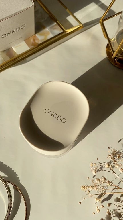 ON&DO エンリッチクリームIIのクチコミ「乾燥が気になるときは
ON&DOのフェイスクリームで保湿ケア🤍
冬にしっとりと咲き誇る
椿花.....」(1枚目)