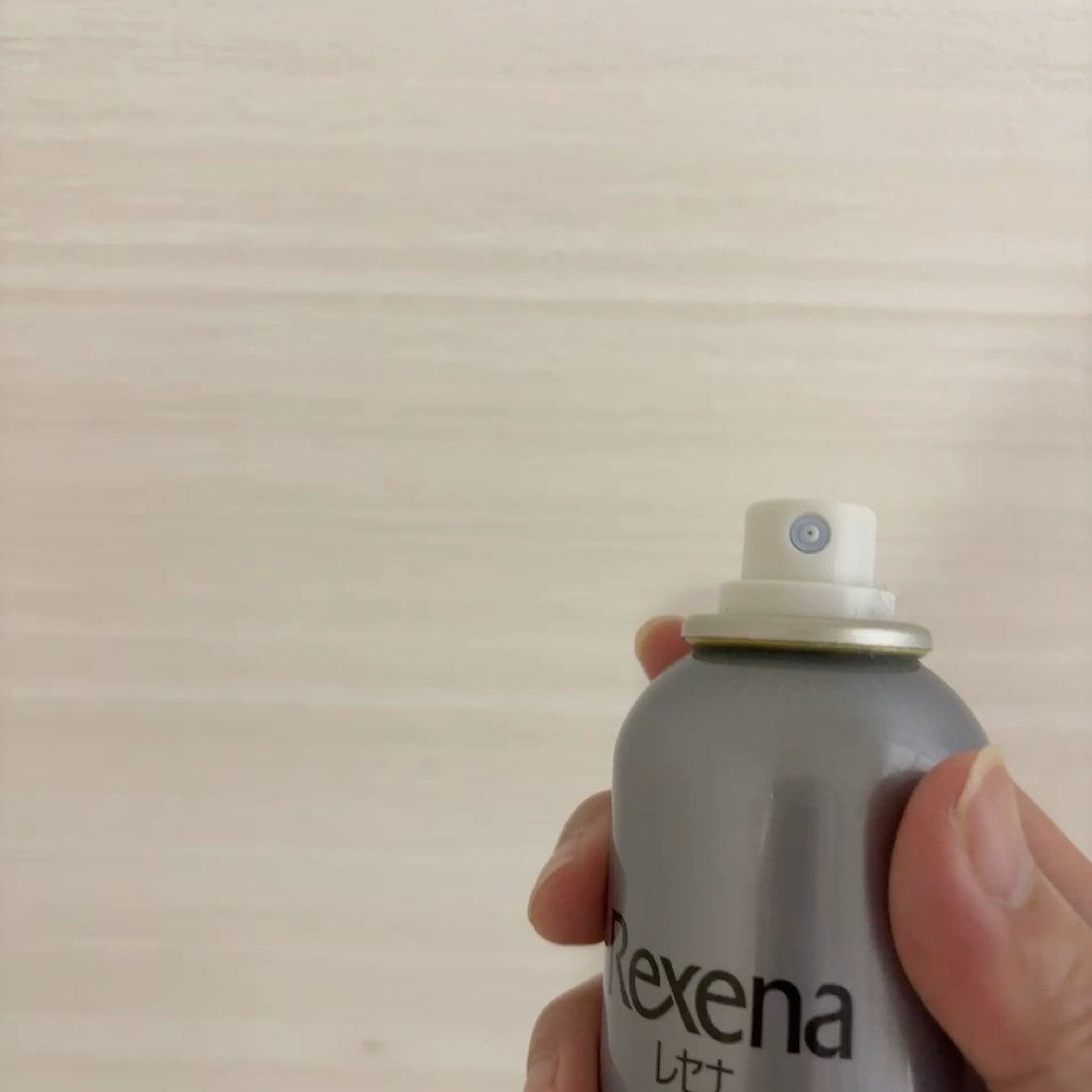 レセナ ドライシールド パウダースプレー(無香性)/レセナ/デオドラント・制汗剤を使ったクチコミ（2枚目）