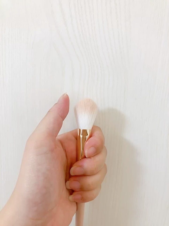 スイートサクラアイシャドウブラシセット/BLJ/メイクブラシの動画クチコミ1つ目