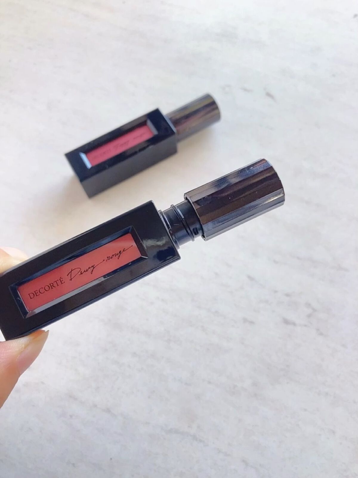 ルージュ デコルテ リキッド/DECORTÉ/口紅の人気ショート動画