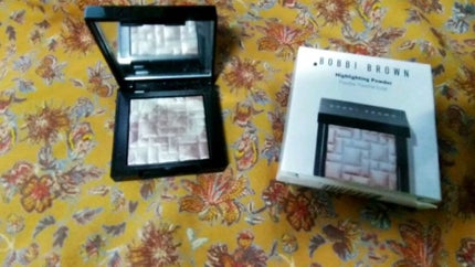 ハイライティング パウダー/BOBBI BROWN/パウダーハイライトの人気ショート動画