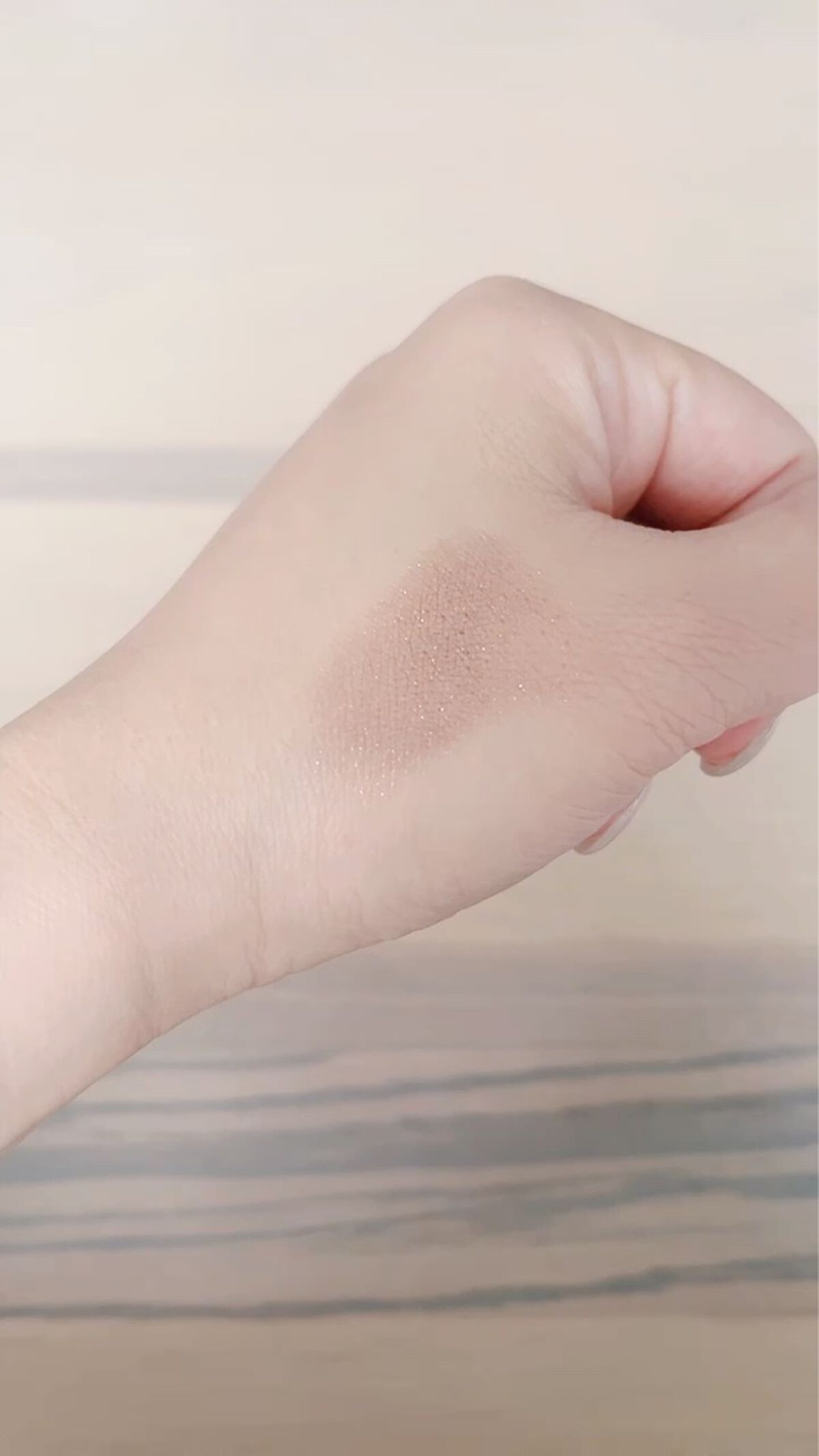 アイグロウ ジェム/DECORTÉ/ジェル・クリームアイシャドウの動画クチコミ3つ目