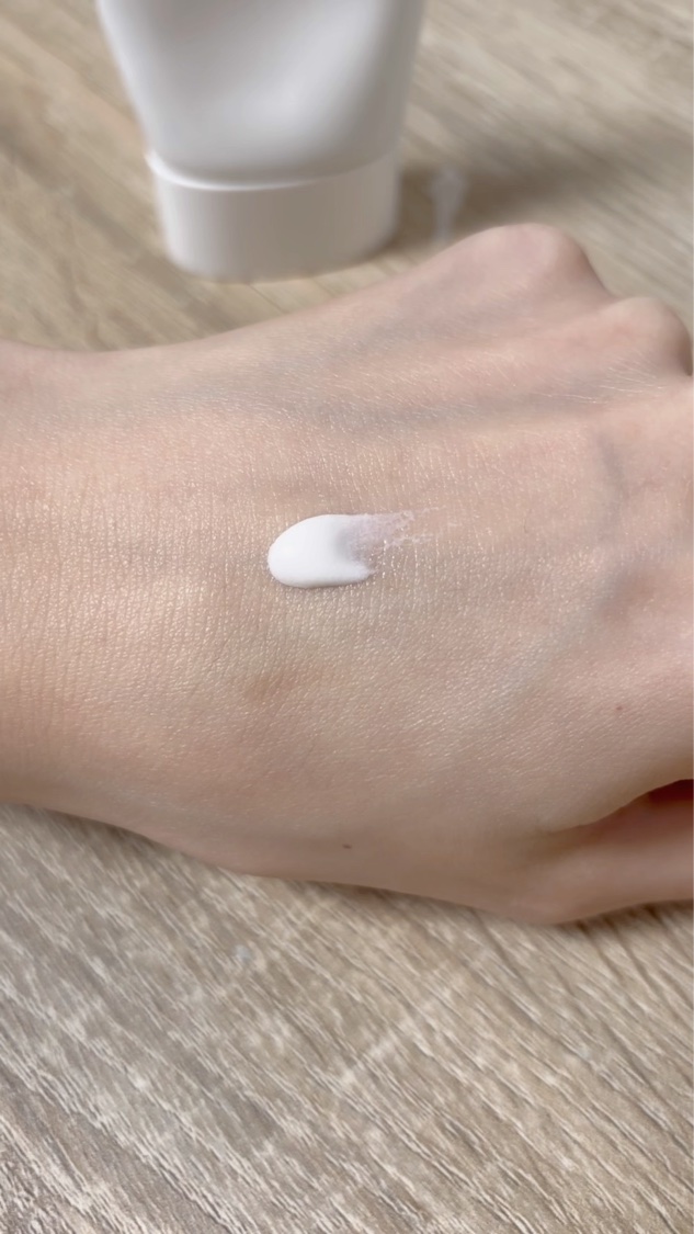 アリィー アリィー　クロノビューティ　フェイシャルジェルＵＶ　ＥＸのクチコミ「冬の紫外線対策してますか？
私は釣りが趣味なので、常に強いもの塗ってます🥱
お陰で今年もほぼ焼.....」（2枚目）