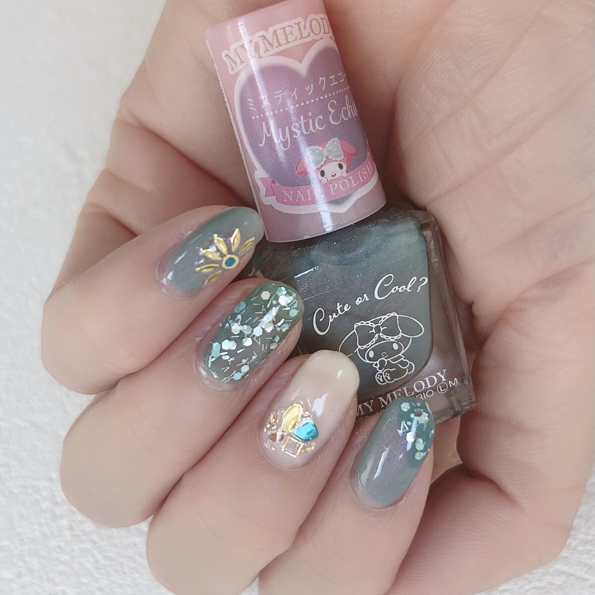 AT フレイクネイルグリッター/キャンドゥ/マニキュアを使ったクチコミ（1枚目）