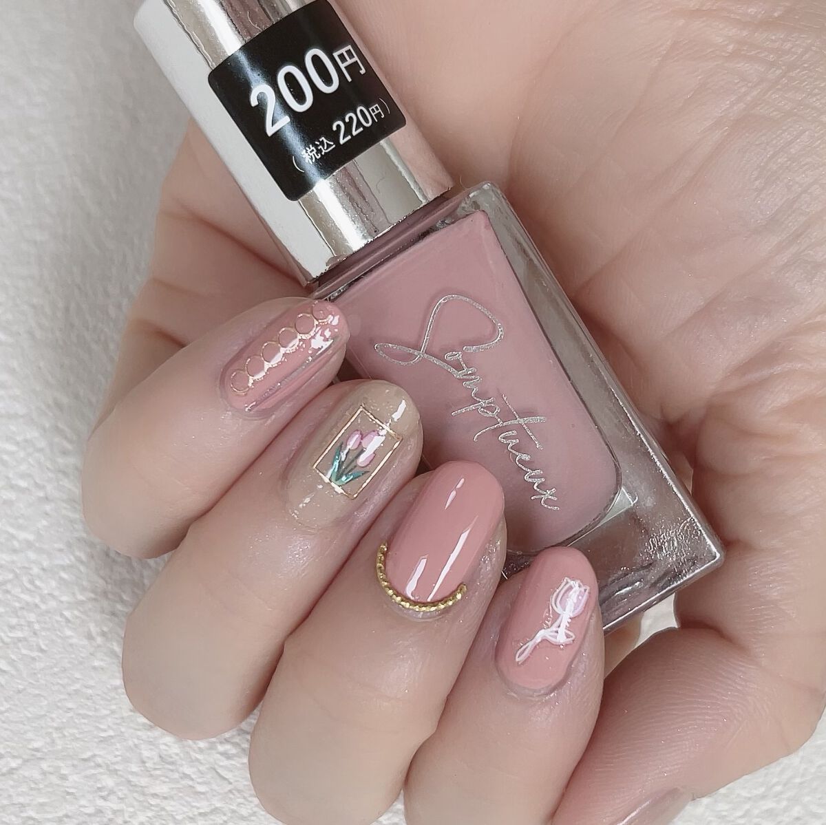 Somptueux(ソンプチュー) ネイルポリッシュ/DAISO/マニキュアの動画クチコミ2つ目