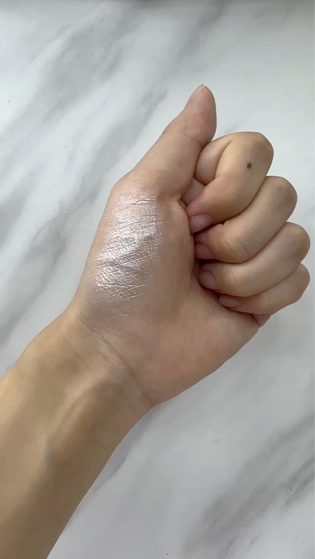 パールグロウハイライト/CEZANNE/パウダーハイライトを使ったクチコミ（1枚目）