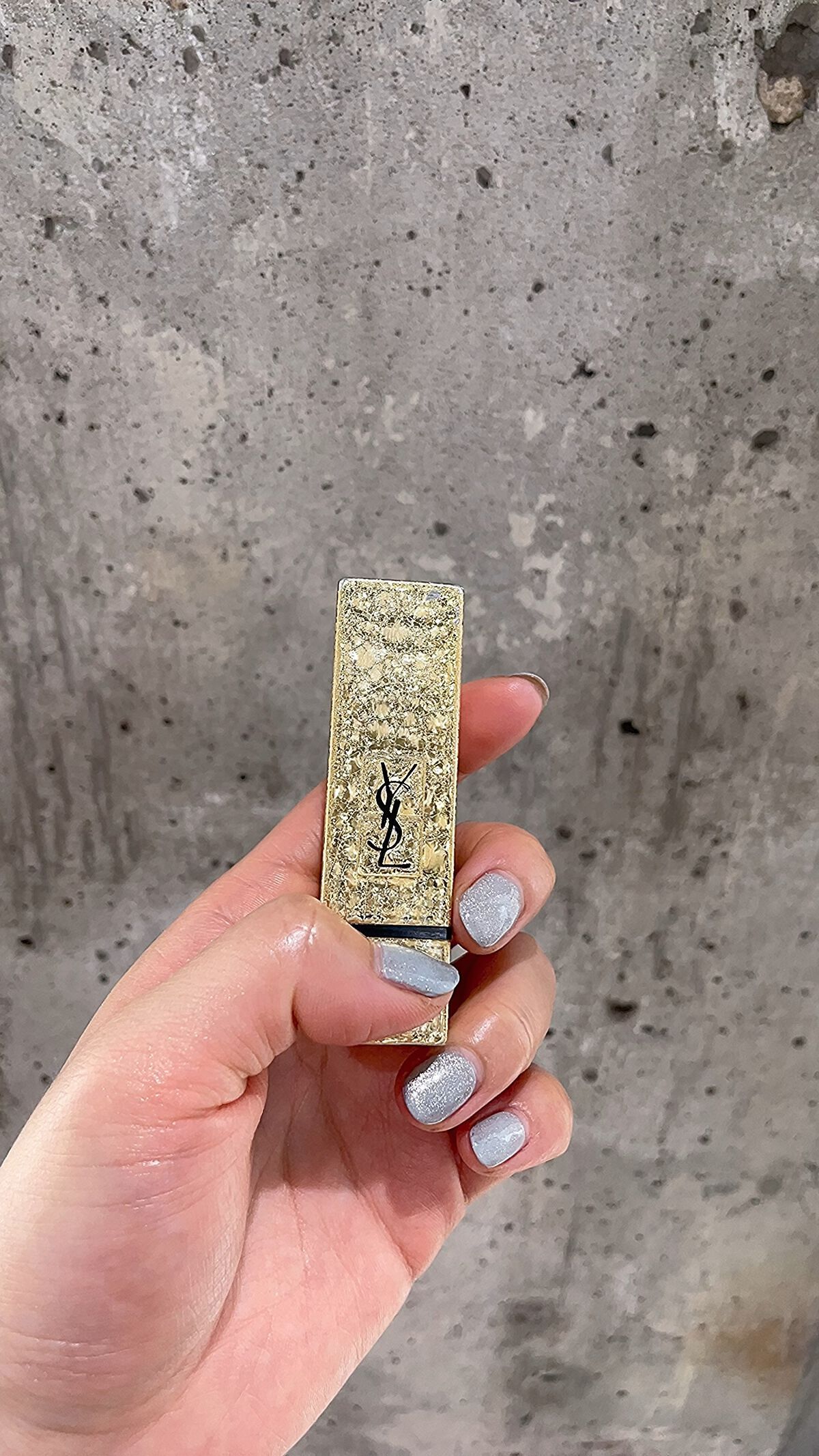 <旧>ルージュ ピュールクチュール/YVES SAINT LAURENT BEAUTE/口紅の動画クチコミ4つ目