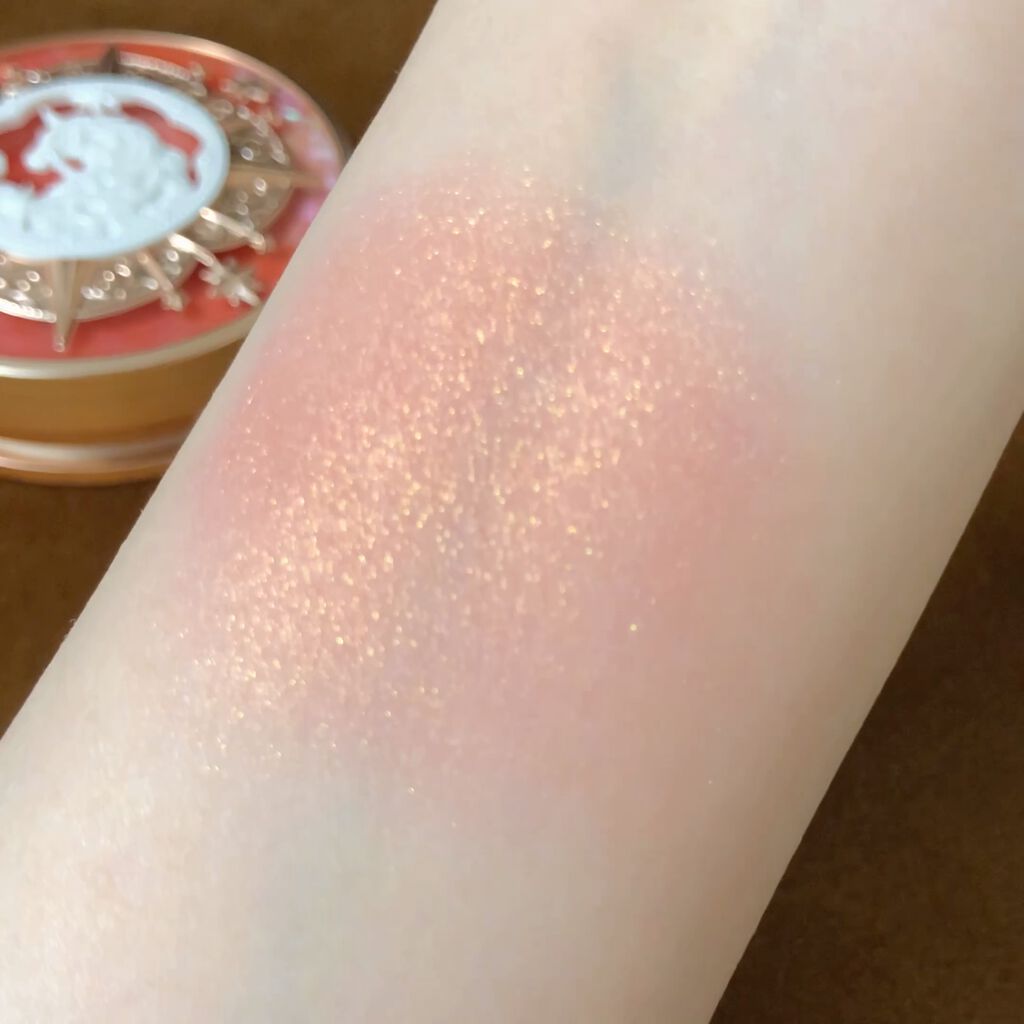 ユニコーンシリーズ チークブラッシュ/FlowerKnows/パウダーチークの動画クチコミ1つ目