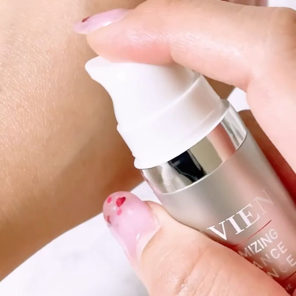 ボリューマイジング ラディアンス エッセンス/LAVIEN/美容液を使ったクチコミ（2枚目）